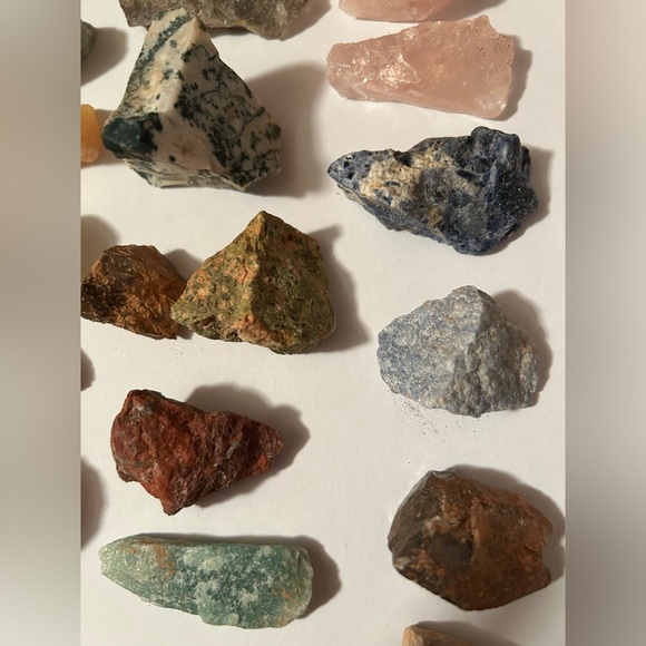 Nice rock stone mineral crystal collection Unique raw variety Fossil Lot Of 25 - Picture 4 of 11